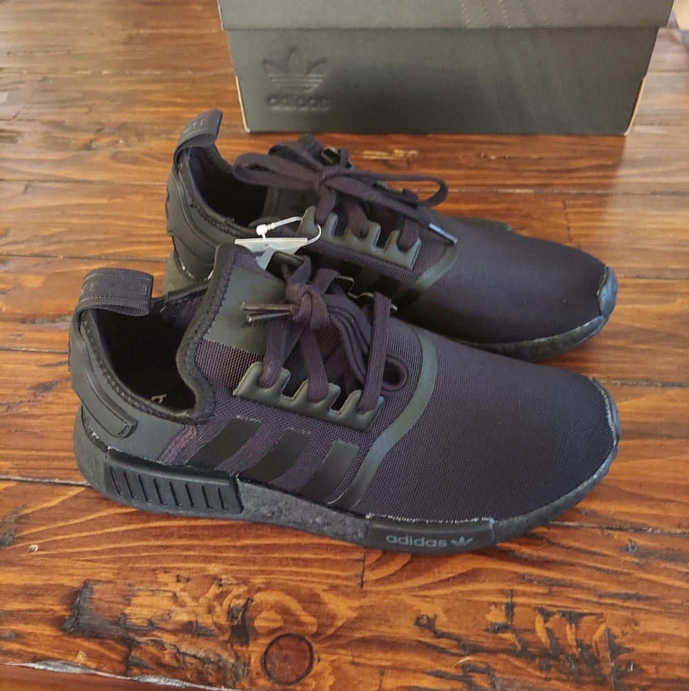 Adidas NMD_R1 Mens Tennis  Shoes